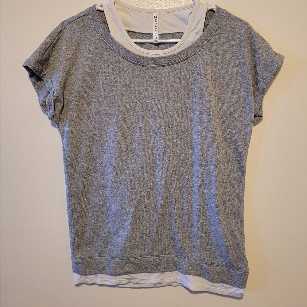 Fabletics Gray Short‎ Sleeve Women's Sweatshirt